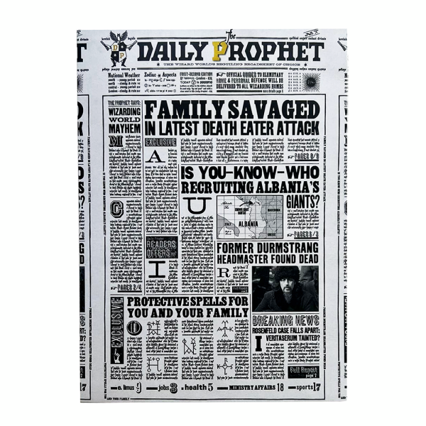 HARRY POTTER - Postcard "Daily Prophet: Family Savaged in Latest Death Eater Attack" 1