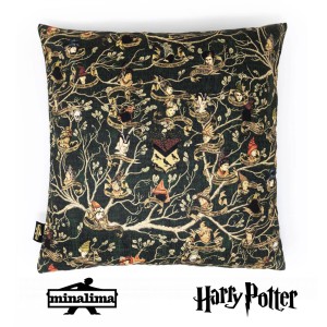 HPCC01 Harry Potter Cushion - Black Family Tree